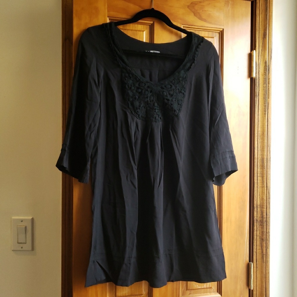 Beautiful Black 3 quarter sleeved Maternity Top
